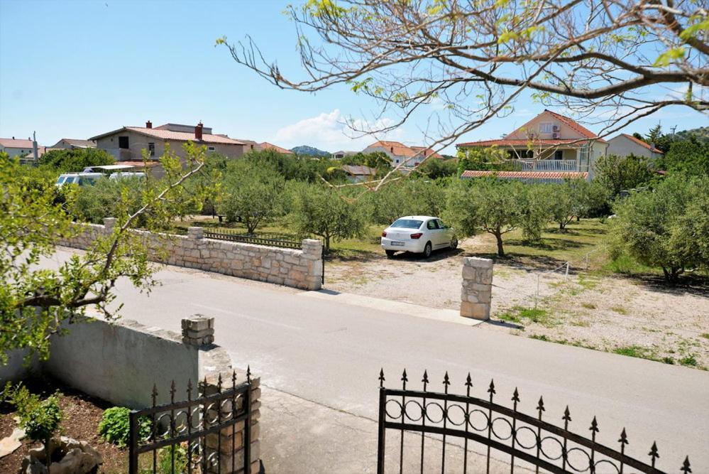 Apartments Viola Betina  Exterior foto
