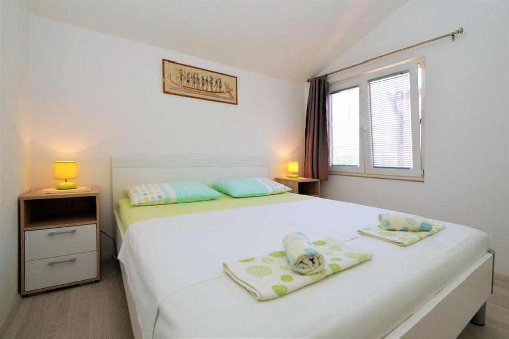 Apartments Viola Betina  Habitación foto